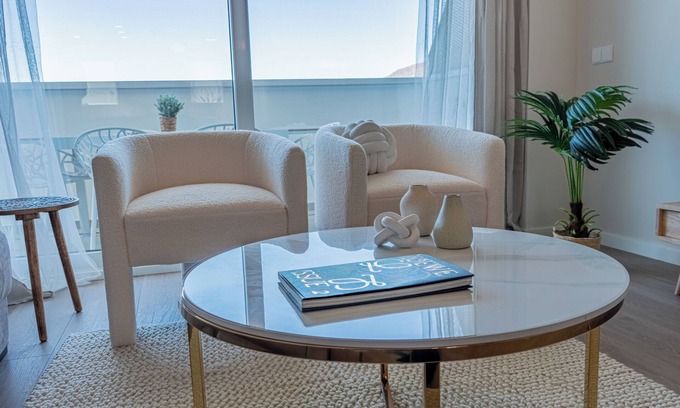 Estepona Apartamento | Esencia Marina Apartamentos A tan solo 800 mts. de la playa playa de Estepona.