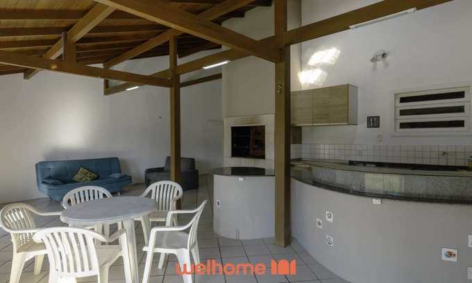 Florianopolis Casa | Espaço com churrasqueira em Floripa 200m da praia