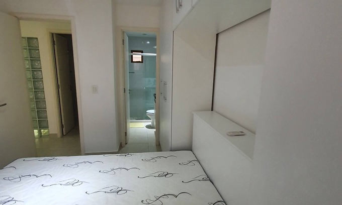 Cabo Branco Apartamento | Espaçoso Apartamento Climatizado em Cabo Branco
