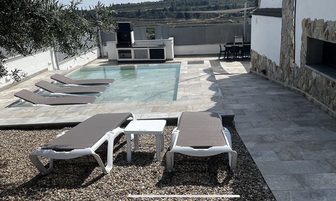 Caserio De Ca'n Rosell Apartamento | Espaciosa Casa Entre Viñedos Cerca de Barcelona y de las Playas de Sitges