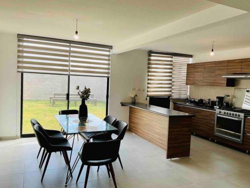 San Luis Potosi Apartamento | Espaciosa casa cerca de zona industrial