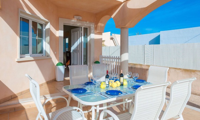 Sa Rapita Casa | ESPAIOSA - Casa con terraza en Sa Rapita. WiFi Gratis