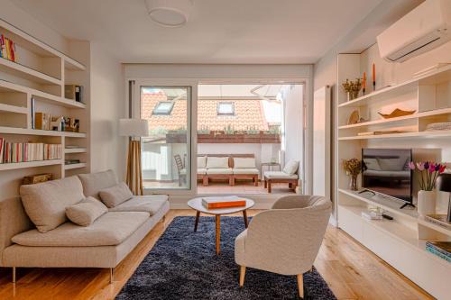 Barrio de La Latina Apartamento | Espectacular Ático en el Centro