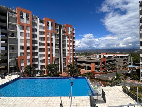 Girardot Apartamento | Espectacular Apartamento vía el Peñón