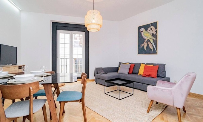 Chueca Apartamento | Espectacular Apto. Centro de Madrid C/Infantas 3-6