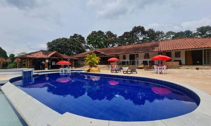 Pueblo Tapao Casa | Espectacular finca cerca al parque del café!