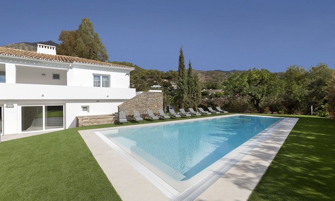 Marbella Villa | Espitality, Luxury Contemporary Villa Golden Mile by Hedo villas Marbella