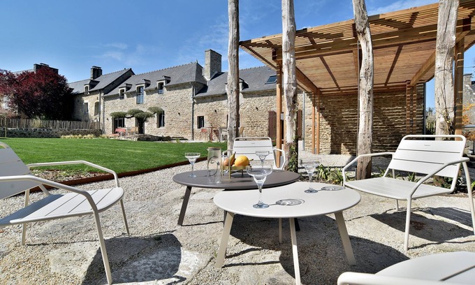 Lehon Casa | Esprit Famille - Grand Jardin