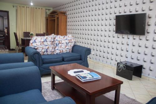 Hospital Apartamento | Essy's Apartments Nakuru with pool & GYM