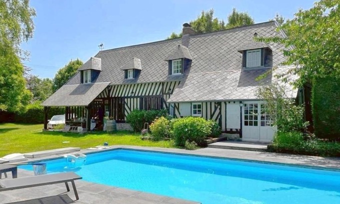 Blangy-le-Chateau Casa | Estate in Normandy with Pool & Tennis Court