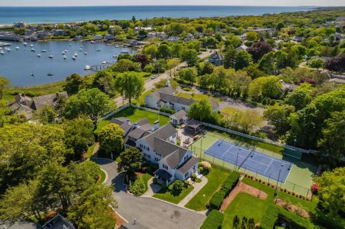 Harwich Port Casa | Estate with Private pool tennis court and playground