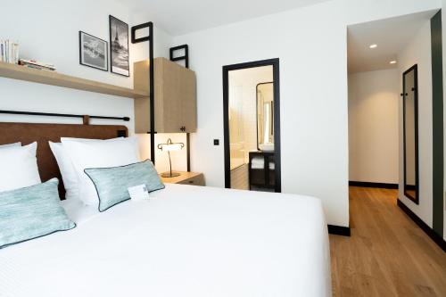Grenelle Hotel | Esteem Tour Eiffel