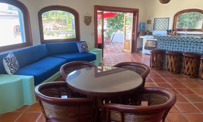 Sayulita Apartamento | Estrella - Casa MoJo's airy 2BR, kitchen, pool