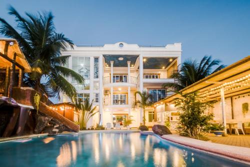 Toledo City Hotel | Estrella Del Mar