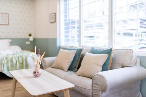 Camino de Ronda Apartamento | Estudio reformado en Granada