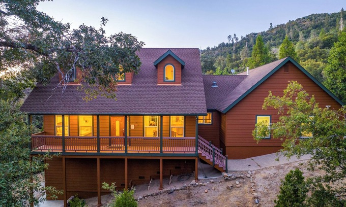 Ahwahnee Cabina | Ethereal Woodland Cabin - near Yosemite, Bass Lake