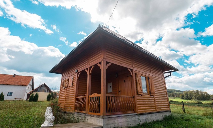 Mackat Casa | Ethno Cottage con vistas a las montañas