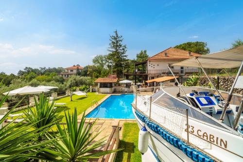Piedimonte Etneo Alquiler De Eote | Etna's boat house