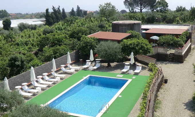 Santa Venerina Casa | Villa con vistas al Etna, jardín y piscina