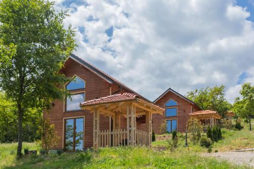 Nisava District Casa | Etno selo Čubura