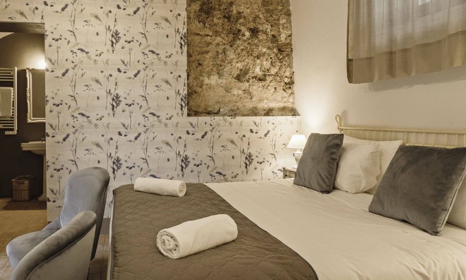 Chiusi Hotel | Borgo Dolciano - Habitación Apartamento Superior etrusca