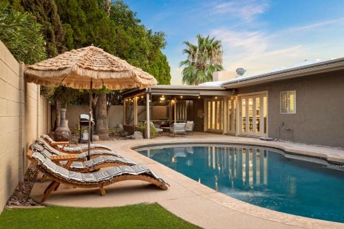 Raskin Estates Casa | Eugie Retreat Professionally designed bohemian dream with pool
