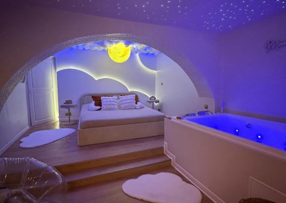 Ollioules Casa | Evasion Room, Nuit insolite - Ollioules Toulon Var