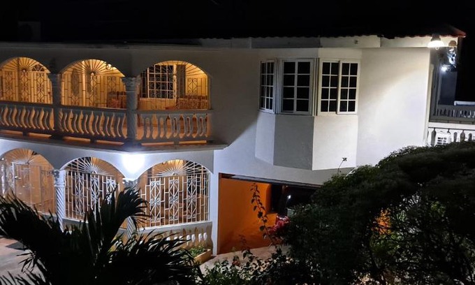 Porus Casa | Eve's Rockaway Villa