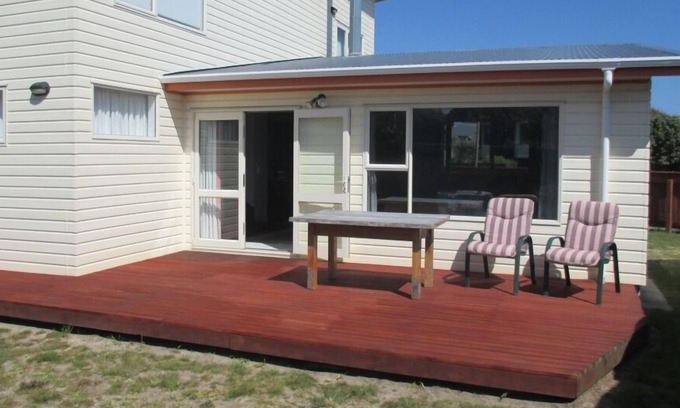 Waikanae Casa | Eventide Holiday House - wifi