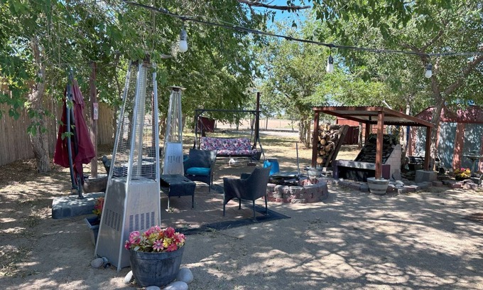 Pahrump Casa | Ever wonder what it would be like to live in an RV?