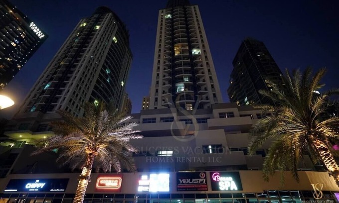 Jumeirah Apartamento | Everyday free housekeeping provided,2 bedroom apt.