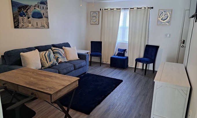 Albany Condominio | Everything you need and more!