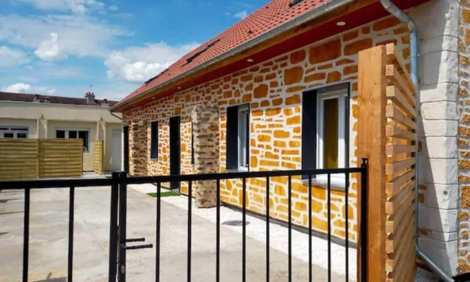 Le Mans Casa | Evian Bundle: 5 houses 20p