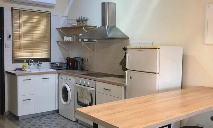 Paphos Apartamento | Evitas House está en el corazón de Kato Paphos, a 4 minutos a pie del mar.