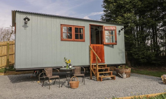 Cottingham Casa | Ewes Welcome