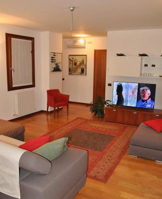Montebelluna Apartamento | Ex Casa degli Artisti