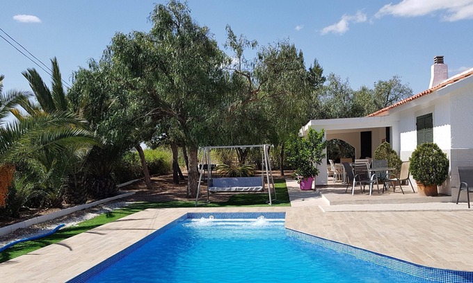 Alicante Chalet De Esquí | Excelent house in front of Golf filds/privat pool