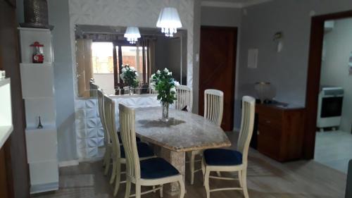Capao da Canoa Apartamento | Excelente Apartamento 2 quadras mar e ar condicionado