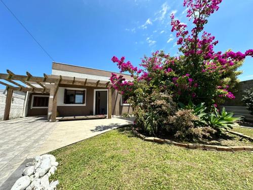 Xangri-La Casa | Excelente localização a metros do mar e próximo a todos os recursos