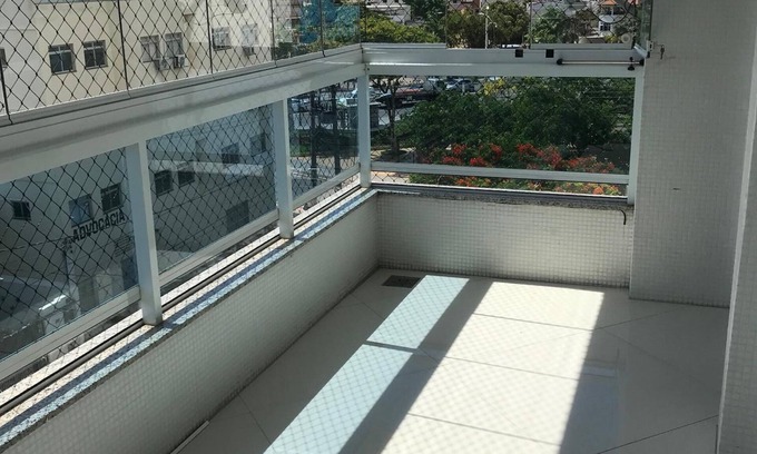 Muquicaba Apartamento | Excelente ap 2qts c / aire en tds cómodas cerca de la playa, con ascensor y garaje
