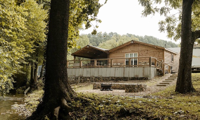 Pine Ridge Cabina | Excellent location cabin for all the family and, those who likes drive ATV. I