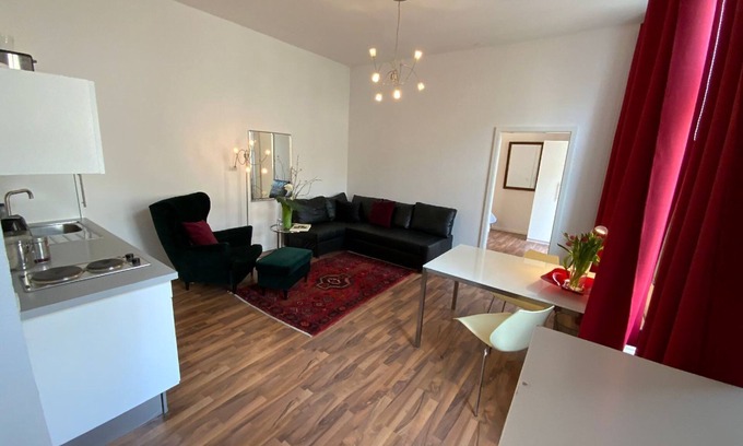 Mitte Apartamento | Excellently located 2-room apartment with balcony and high-speed internet in Mitte