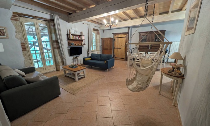 Fleurance Casa | Exceptional apartment in a 14th c. mill. Pets welcome!