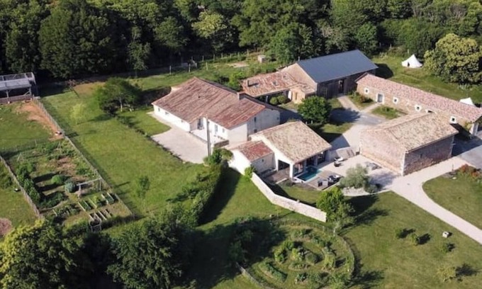 Le Retail Otro | Exceptional eco-domain (spa&pool)