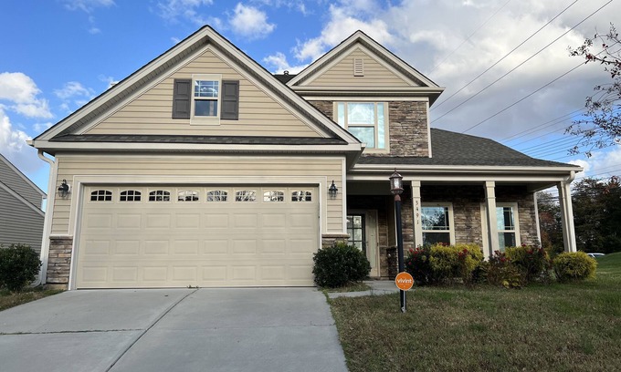 High Point Casa | 🍀 Exceptional Fully Equipped Spacious Home 1 King & 2 Queen BRs