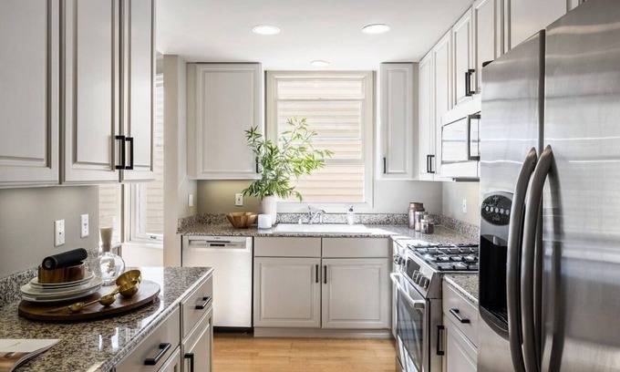 Marina District Condominio | Exceptional Marina Home