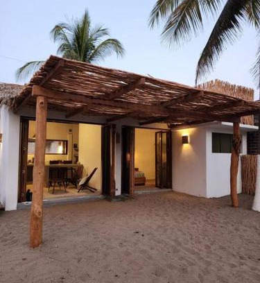 Barra de Potosi Apartamento | Exclusiva Casita frente al mar