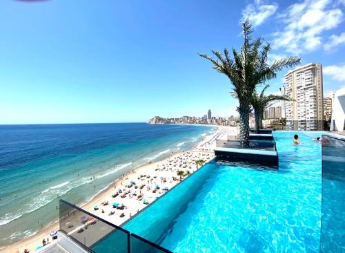 Benidorm Apartamento | Exclusive Apartments on the first line of Benidorm Mar y Sol