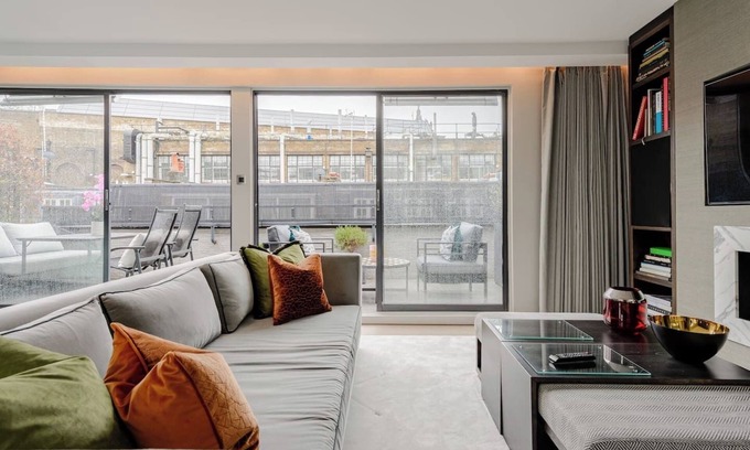 Brompton & Hans Town Casa | Exclusive & Decadent Luxury Mews by VA Museums