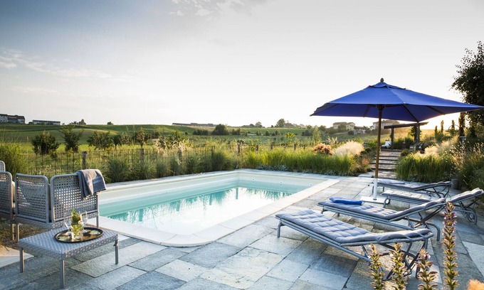 Rosignano Monferrato Casa | Exclusive farmhouse for 13 people with charm and private pool